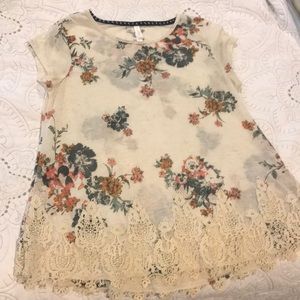 Xhilaration Large Lace Floral Top